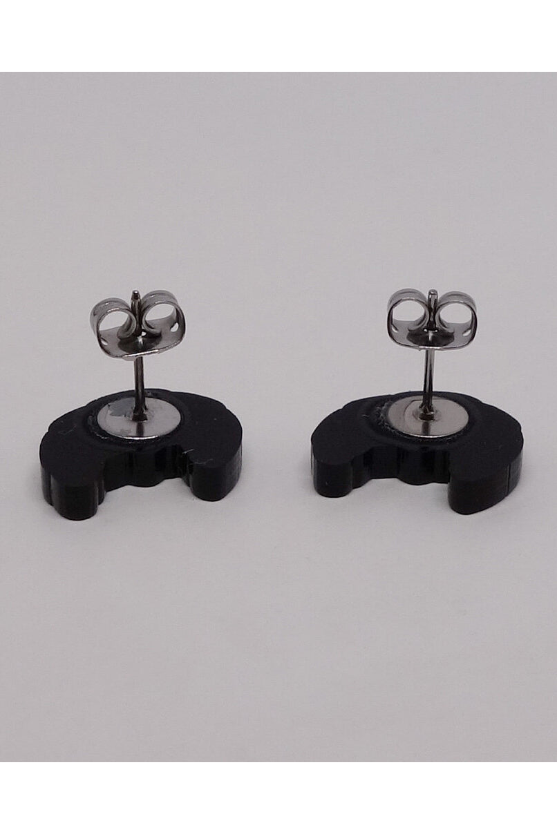 Lili0868 Croissant Stud Earrings