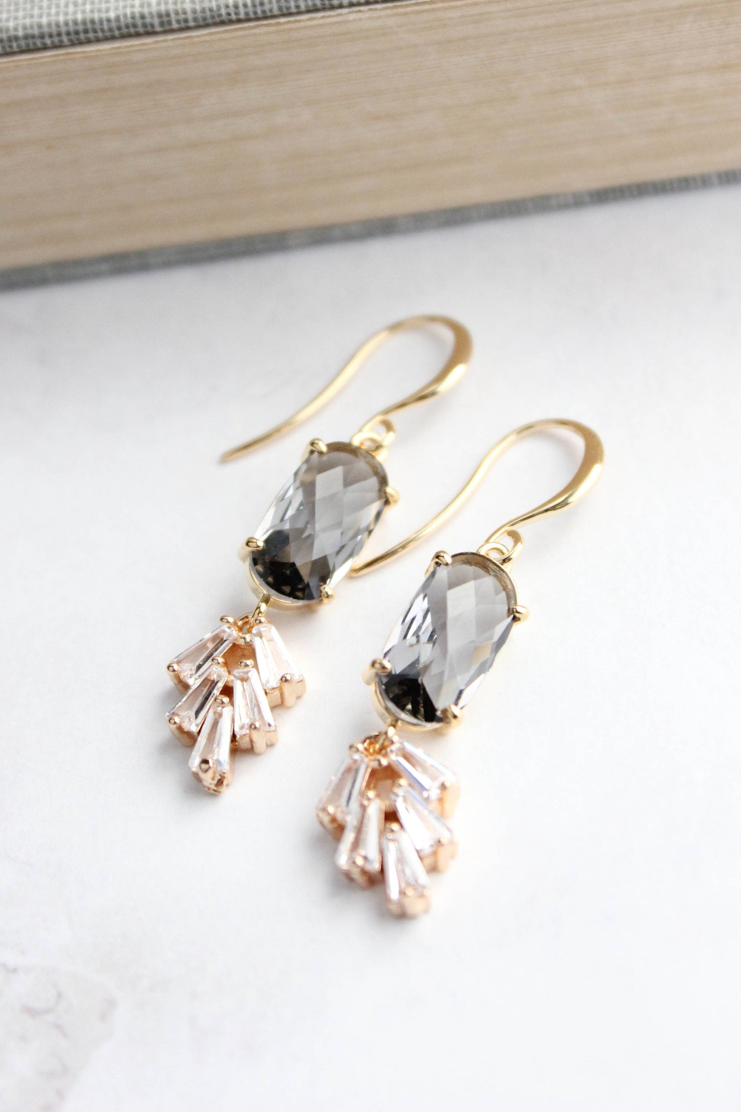 Art Deco Sparkling Leaf Earrings (4 colors)
