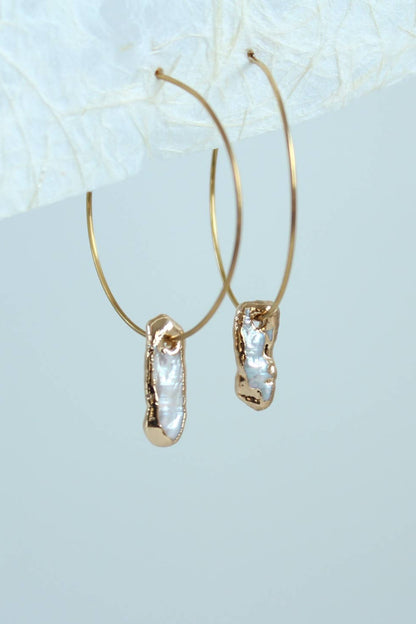 Gold Dipped Petite Keshi Pearl Dangles (1C07ER)