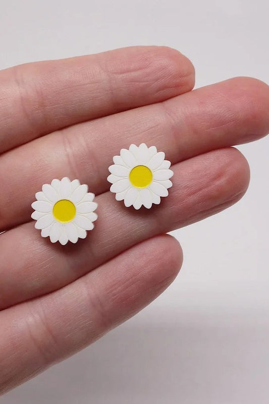 Lili0978 Daisy Stud Earrings