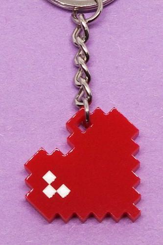 Lili0632 Pixel Heart Keychain