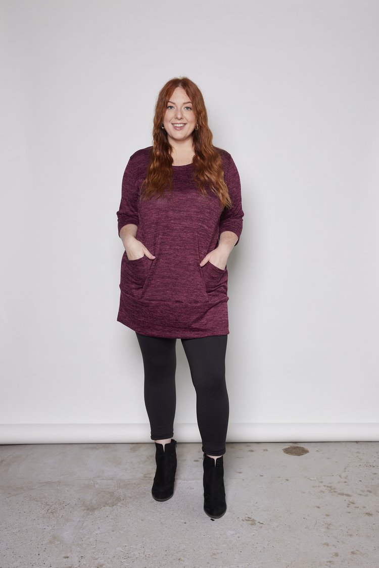 Zoe Tunic by Tangente, Wine, pullover style tunic, round neck, 3/4 sleeves, front pockets, wide band at hem, sizes XS to XXL, made in Ottawa