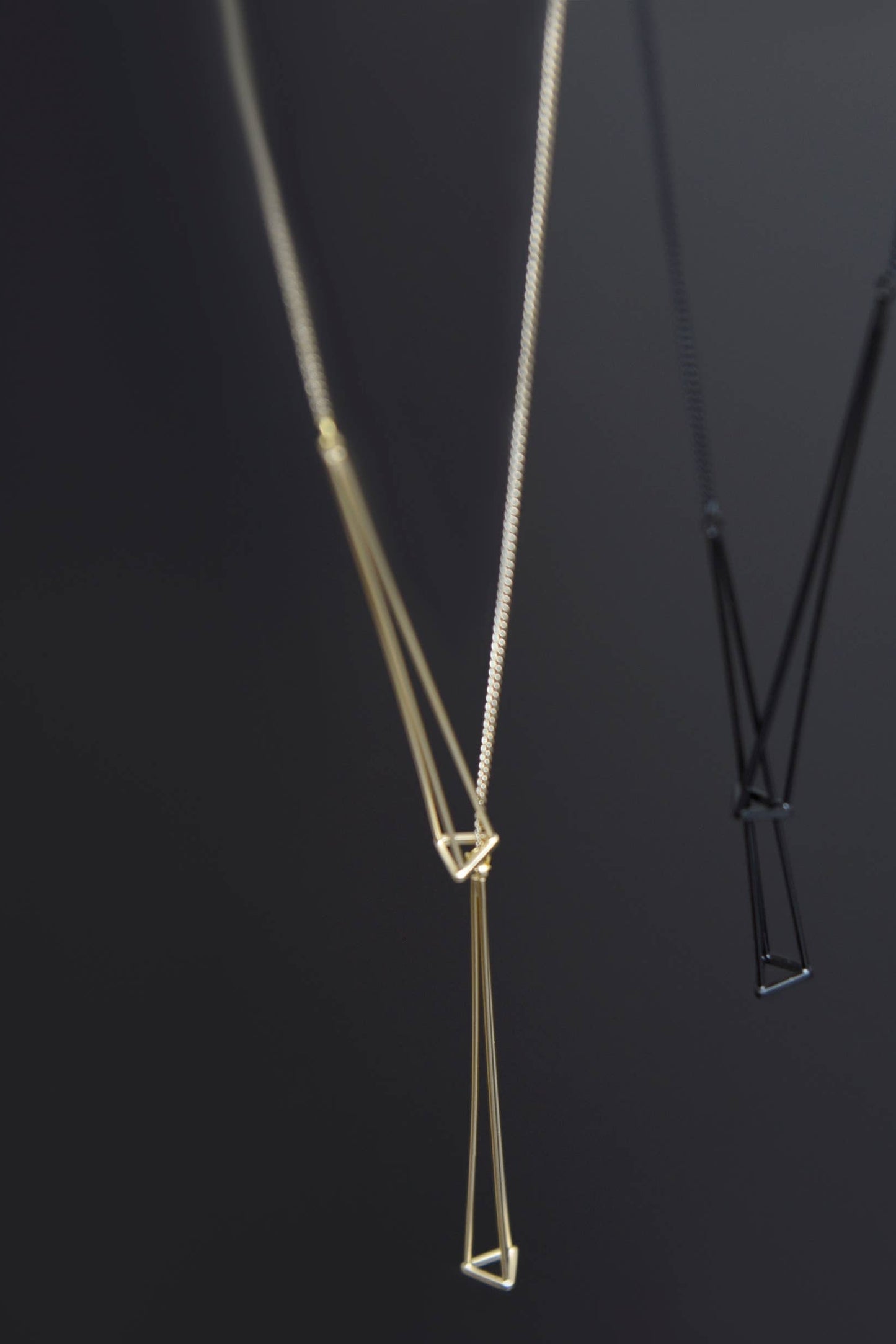 Glint Short Lariat Necklace