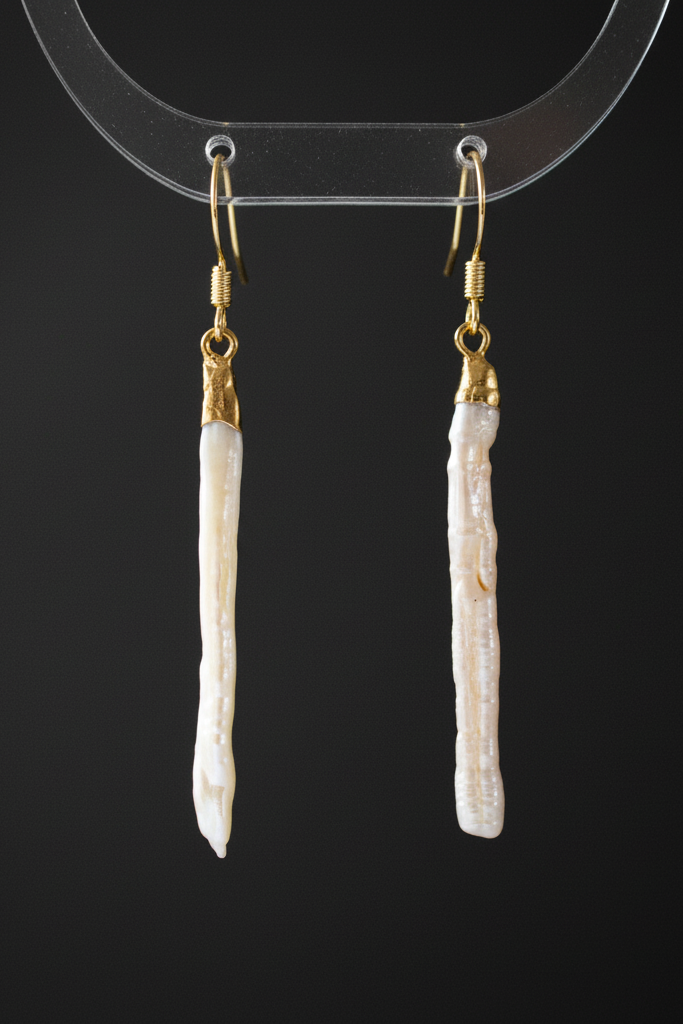 Long Biwa Pearl Dangle Earrings (1E46)