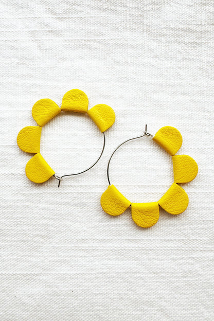Daisy Hoop Earrings