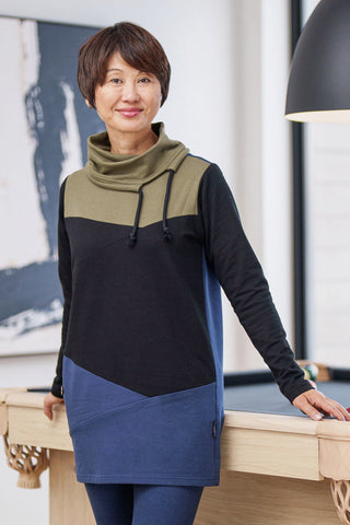 Appalaches Tunic by Rien ne se Perd, Khaki, cowl neck, drawstrings at neck, asymmetrical colour blocking, long sleeves, mid-thigh length, bamboo, cotton, sizes XS to XXL, made in Montreal