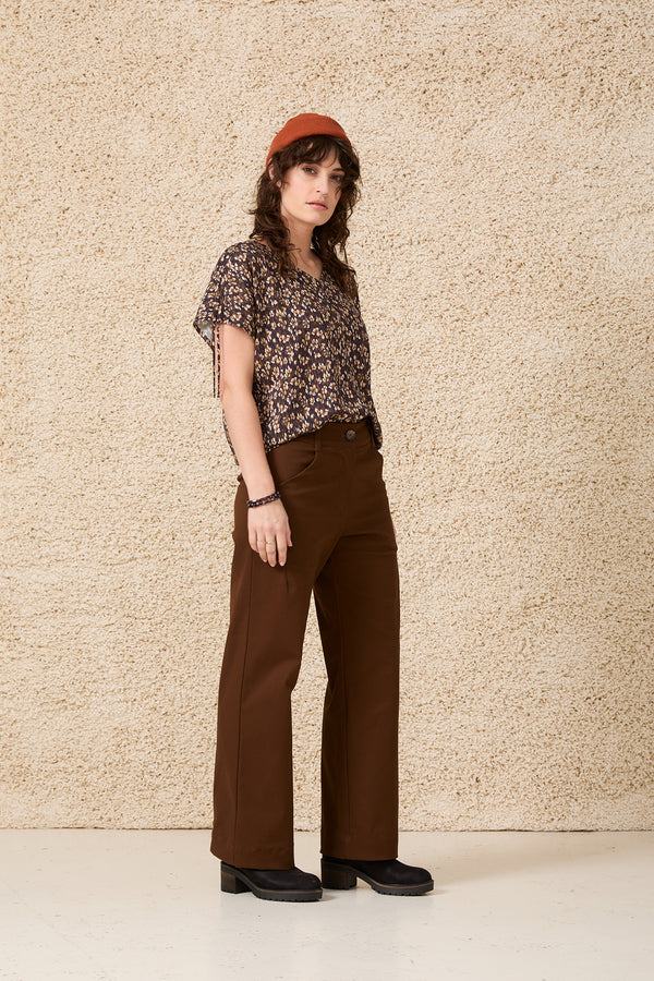 Bonnie Pants by Cokluch, Sepia, flared, loose fit, zipper and button closure, front pockets, cotton, sizes XS to XL, made in Montreal