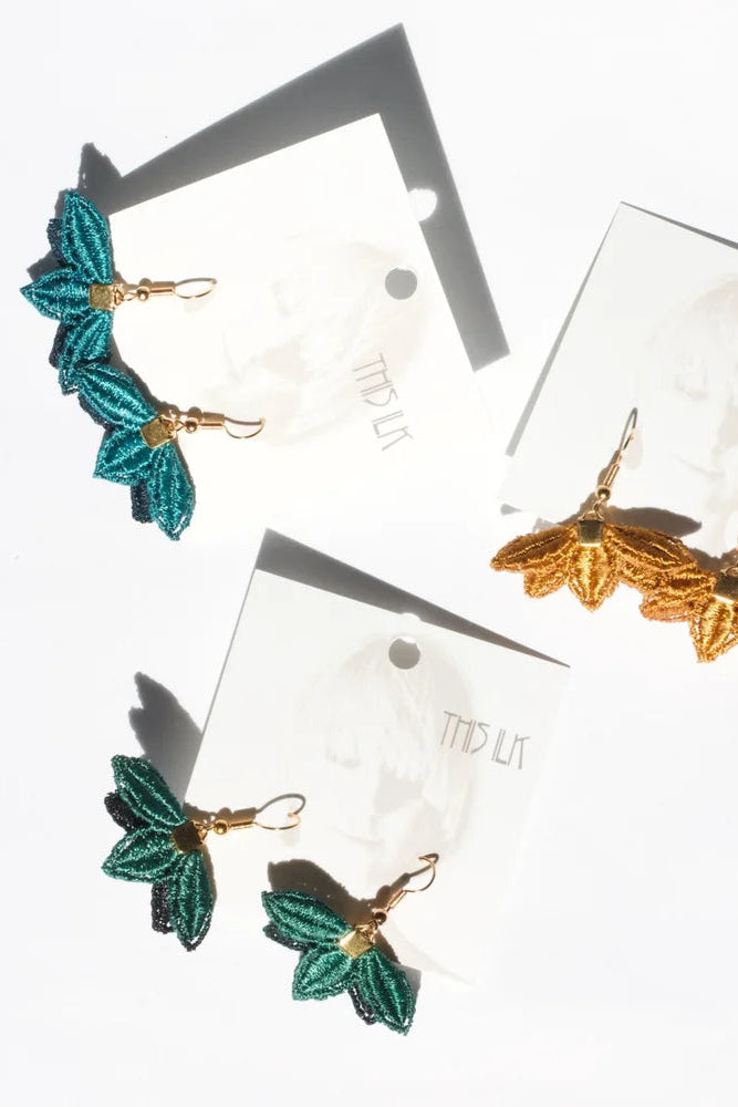 Petalum Short Earrings