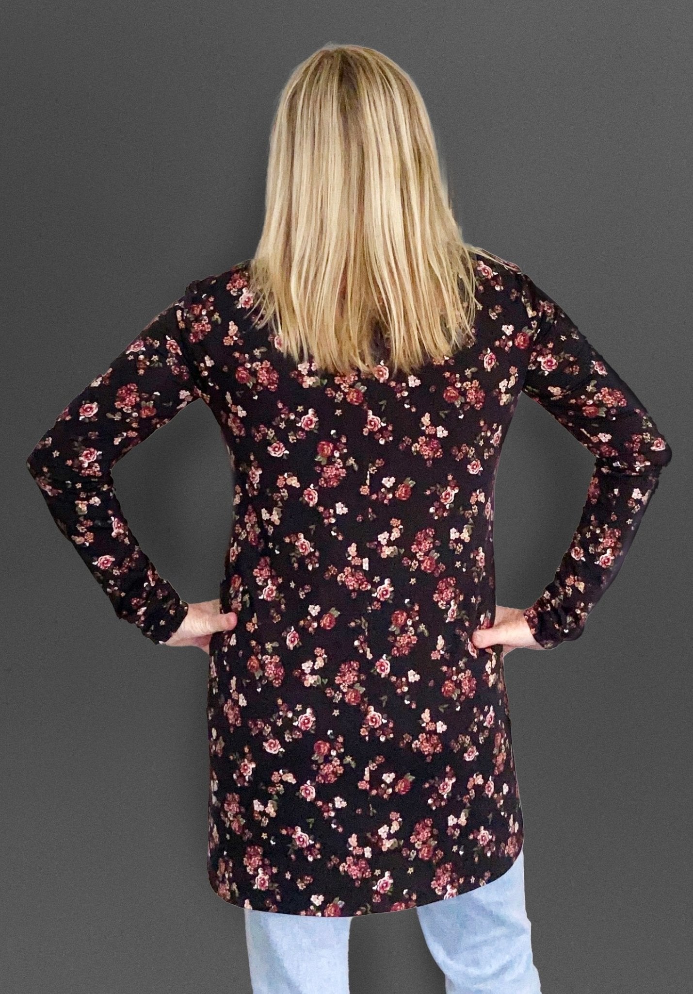 Coming Up Roses Tunic by Dotty, Roses Print, back view, extra long sleeves, split V-neck, matte jersey, banded hi-low hem with side splits, sizes S to XL, made in Toronto