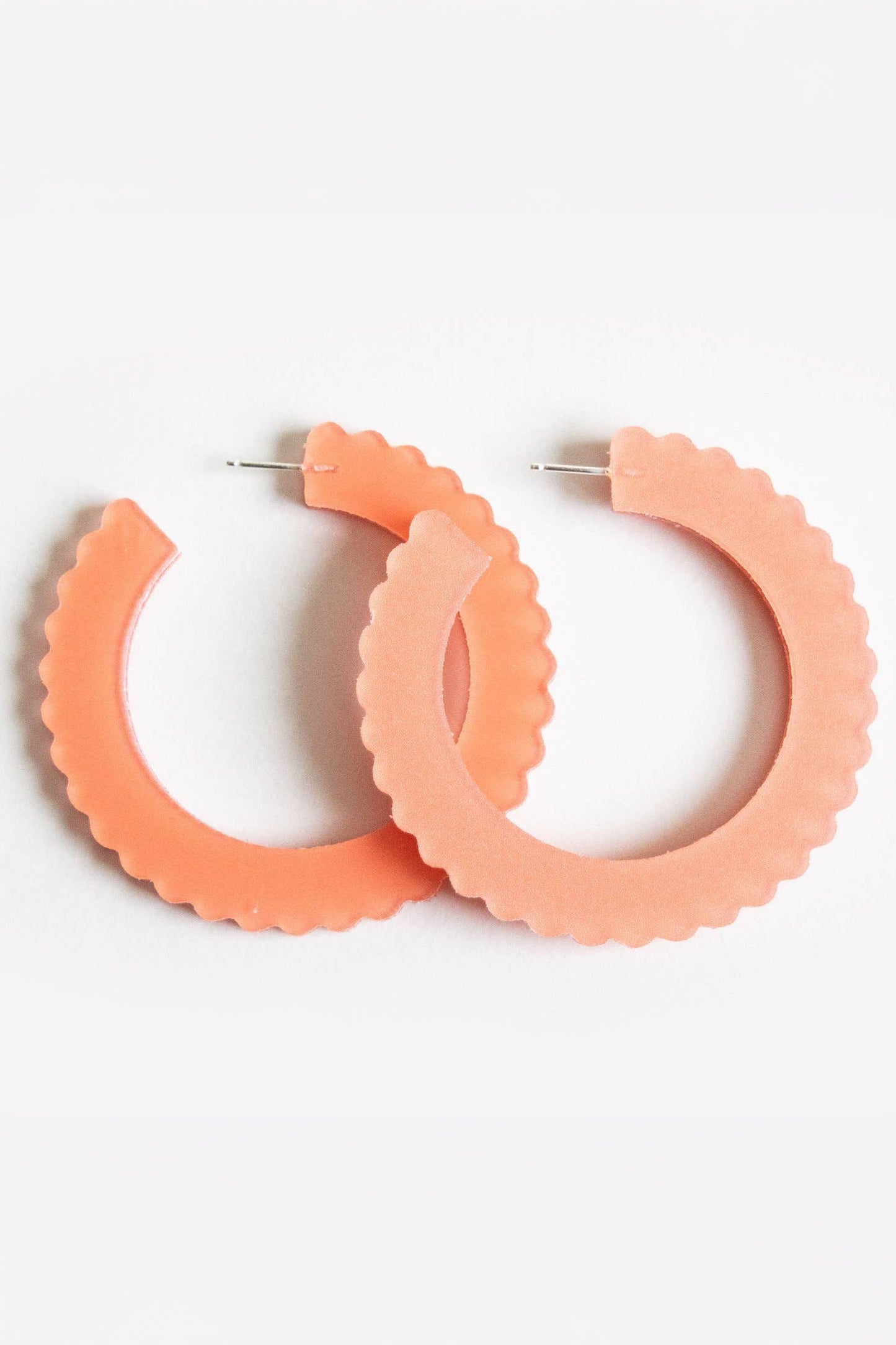 Earrings Scallop Large Hoop