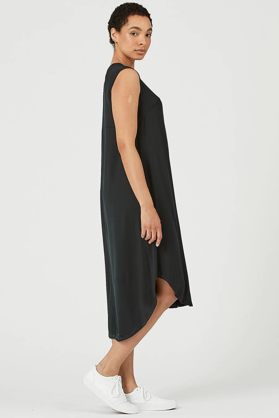 Aiken Dress by Advika, Black, tank dress, high neck, curved hem, tencel, organic, cotton, eco-fabric, sizes S to XXL, made in Montreal