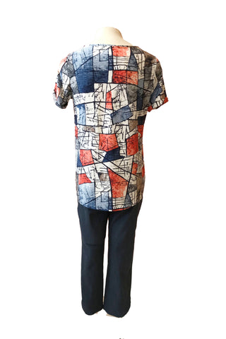 Nicole Tunic by Pure Essence, Coral/Blue/Black, back view, wide neck, short sleeves, tie detail at hem, sizes XS to XXL, made in Canada