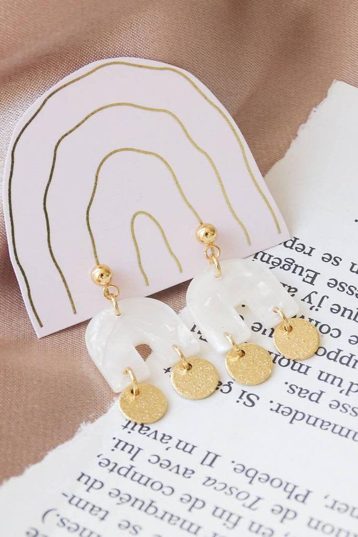 Sia Mini U chandelier earrings - Opalescent cream
